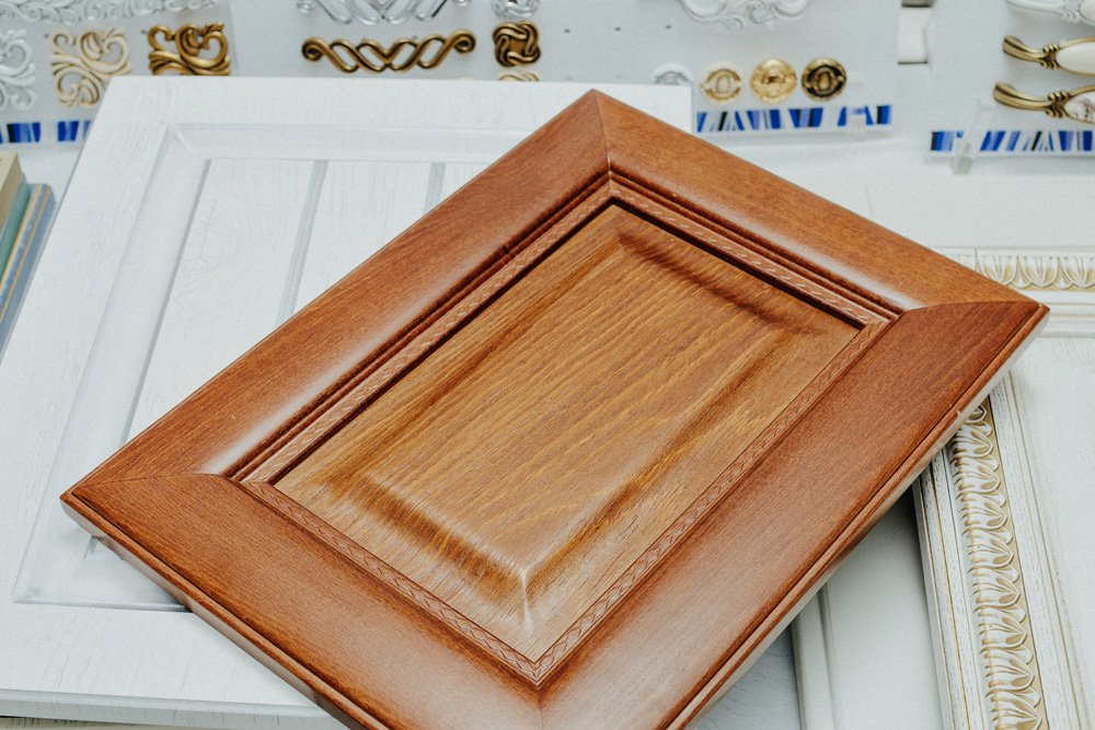 Изготовление мебельных фасадов из массива под заказ